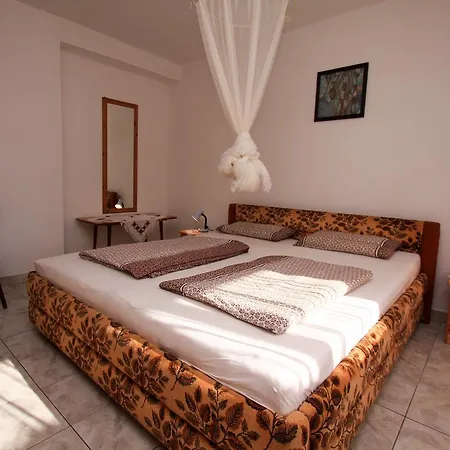 Apartamento Flora Pjescana Uvala